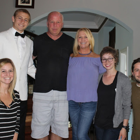 Meet your Posher, Doreen - Picture 1 of 1